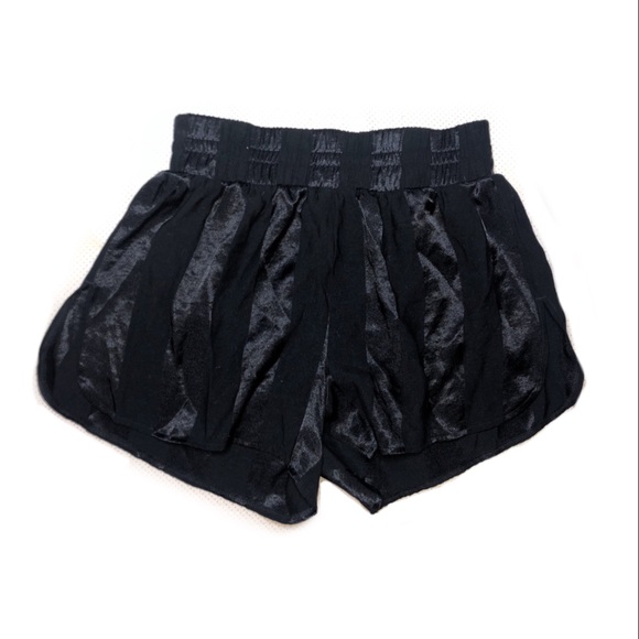 Victoria’s Secret comfy shorts xs - Picture 1 of 2